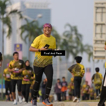 Runner Photo 6336602