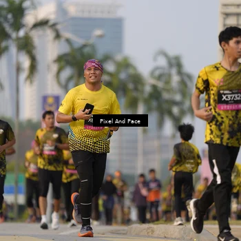 Runner Photo 6336630