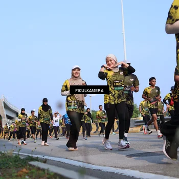 Runner Photo 6336652