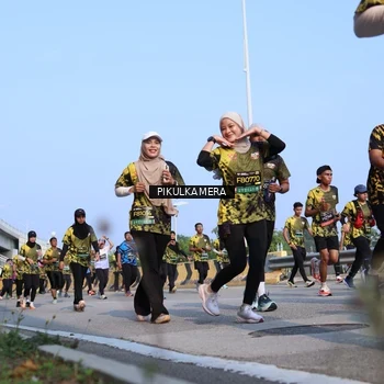 Runner Photo 6336680
