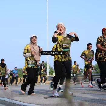 Runner Photo 6336681