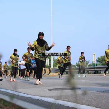 Runner Photo 6336712