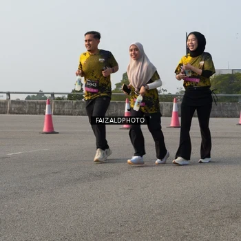 Runner Photo 6336745