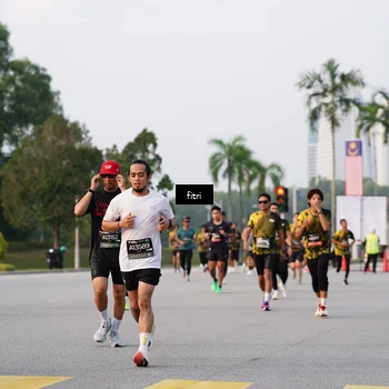 Runner Photo 6336910