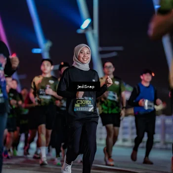 Runner Photo 6336996