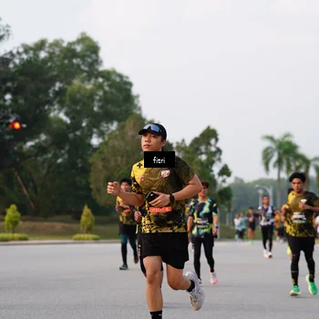 Runner Photo 6337354