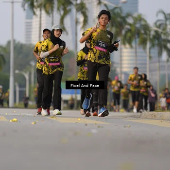 Runner Photo 6337400