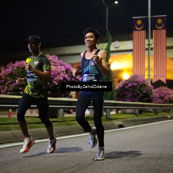 Runner Photo 6337444
