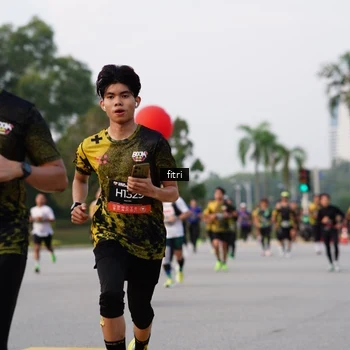 Runner Photo 6337550
