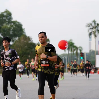 Runner Photo 6337575