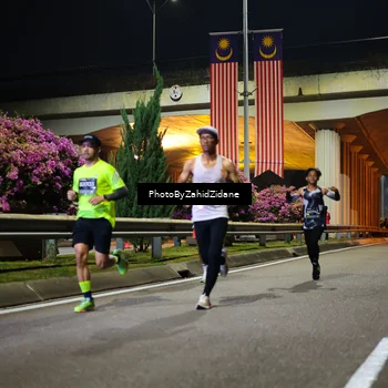 Runner Photo 6338038