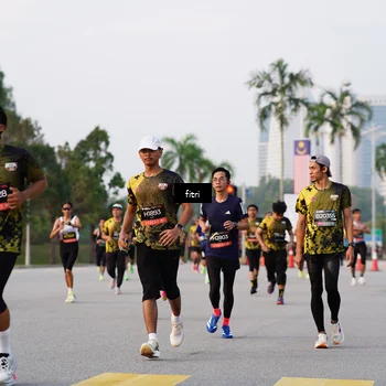 Runner Photo 6338098