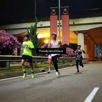 Runner Photo 6338311