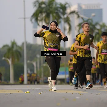Runner Photo 6338376