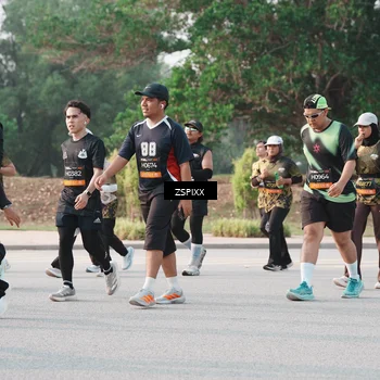 Runner Photo 6338431