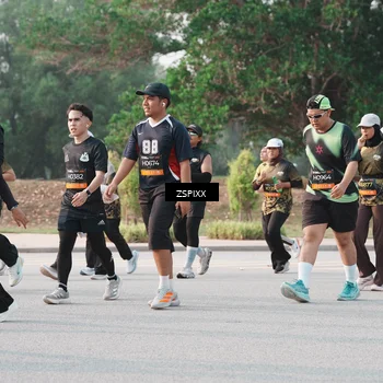Runner Photo 6338440