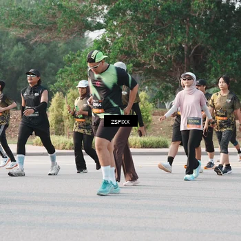 Runner Photo 6338472