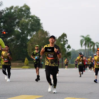Runner Photo 6338495