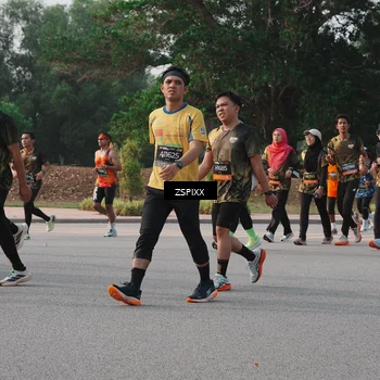 Runner Photo 6339380