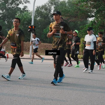 Runner Photo 6339435