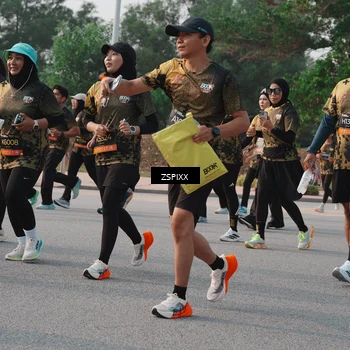 Runner Photo 6339786