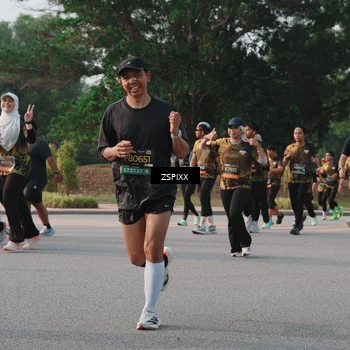 Runner Photo 6340010