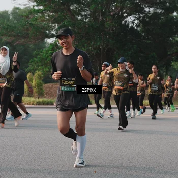 Runner Photo 6340011
