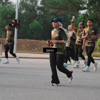 Runner Photo 6340071