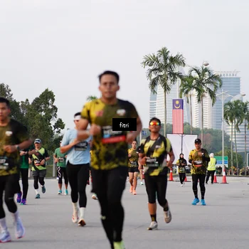 Runner Photo 6340075