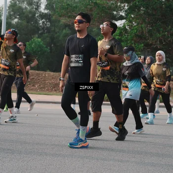 Runner Photo 6340098