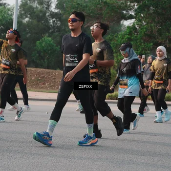Runner Photo 6340110