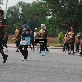 Runner Photo 6340154