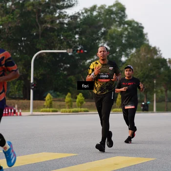 Runner Photo 6340156
