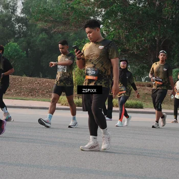 Runner Photo 6340439