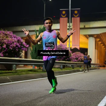 Runner Photo 6341265