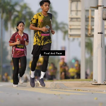 Runner Photo 6342105