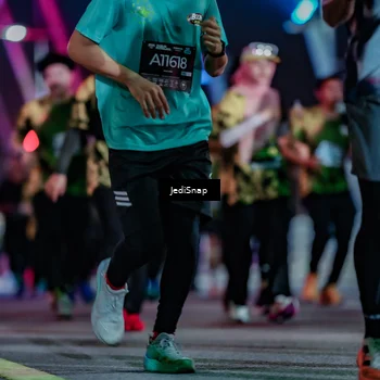 Runner Photo 6342618