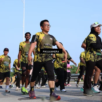 Runner Photo 6342648