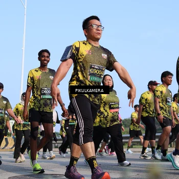 Runner Photo 6342678