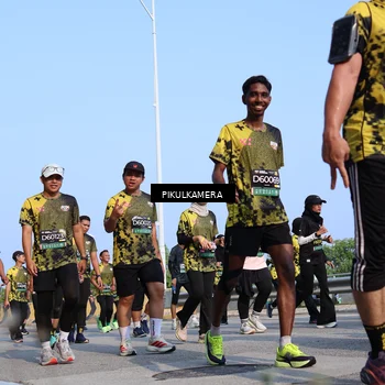 Runner Photo 6342692