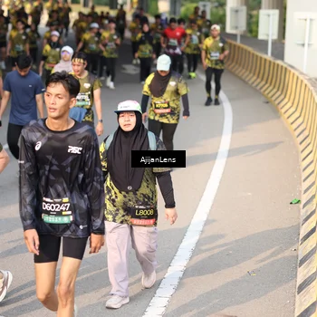 Runner Photo 6342772