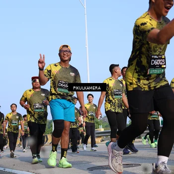 Runner Photo 6342783