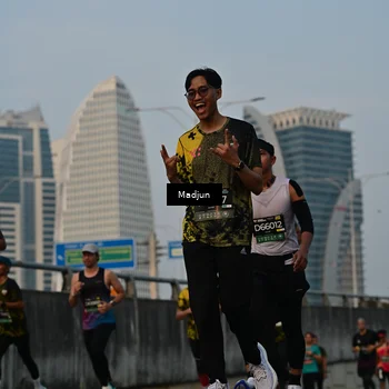 Runner Photo 6342789