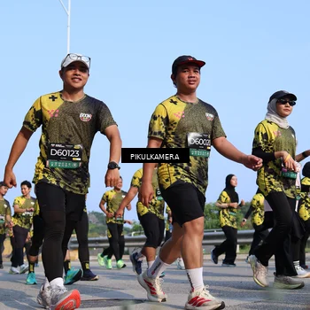 Runner Photo 6342812