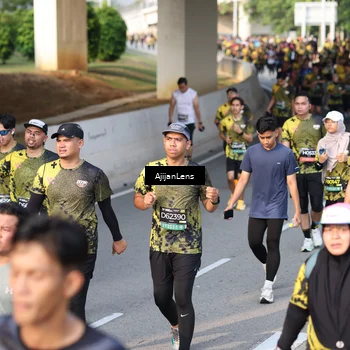 Runner Photo 6342859