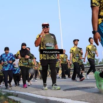 Runner Photo 6342867