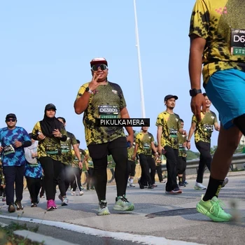 Runner Photo 6342896