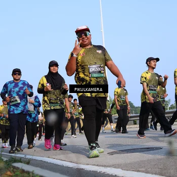 Runner Photo 6342916
