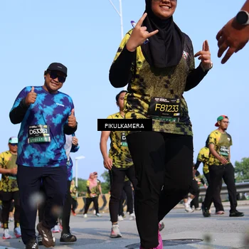Runner Photo 6342958
