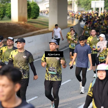 Runner Photo 6342975